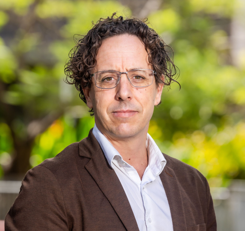 Dr Kim de Rijke